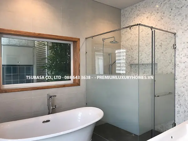 Thi công film dán kính cho biệt thự Palm Heights Quận 2